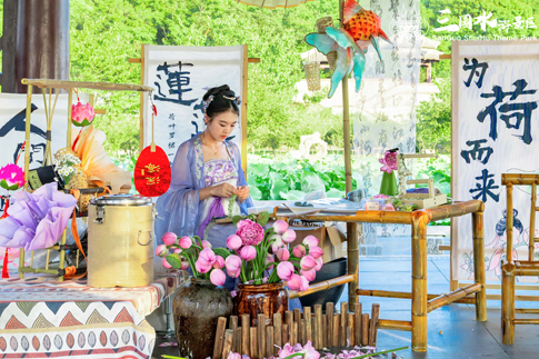 4無(wú)錫景區(qū)國(guó)潮市集特色展位.jpg